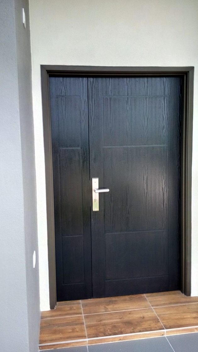 Door5 Door5