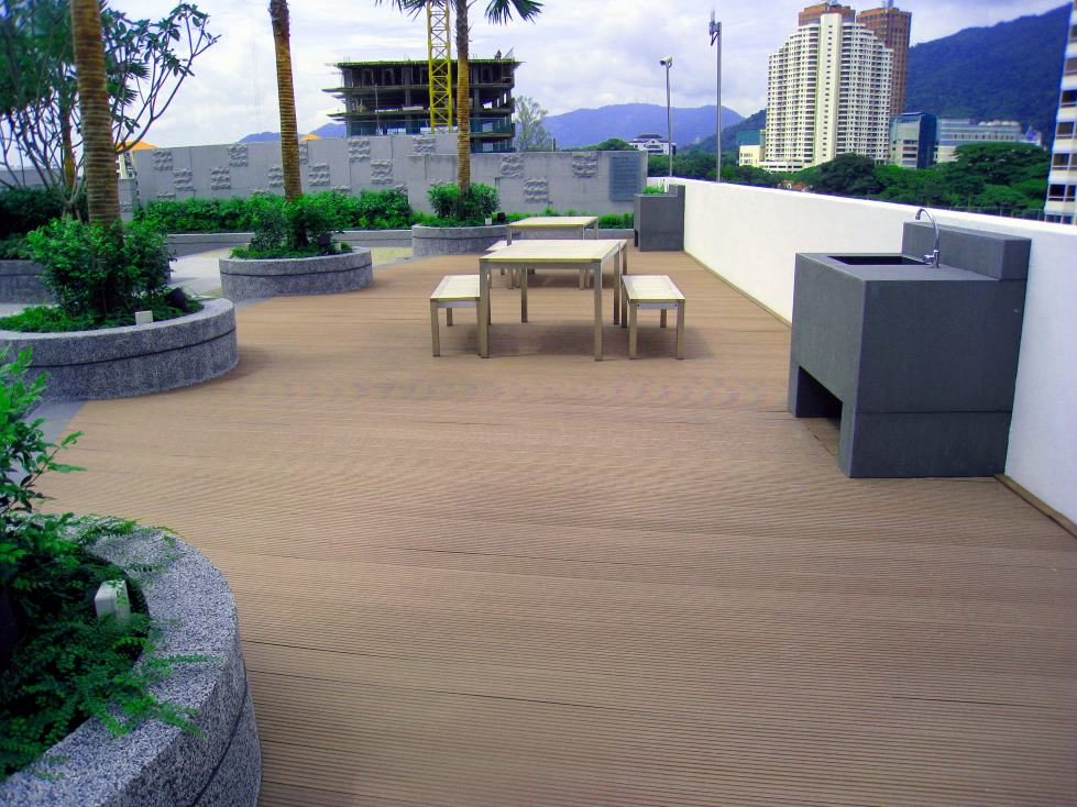 Decking Paragon
